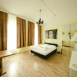 California , Vienna Austria